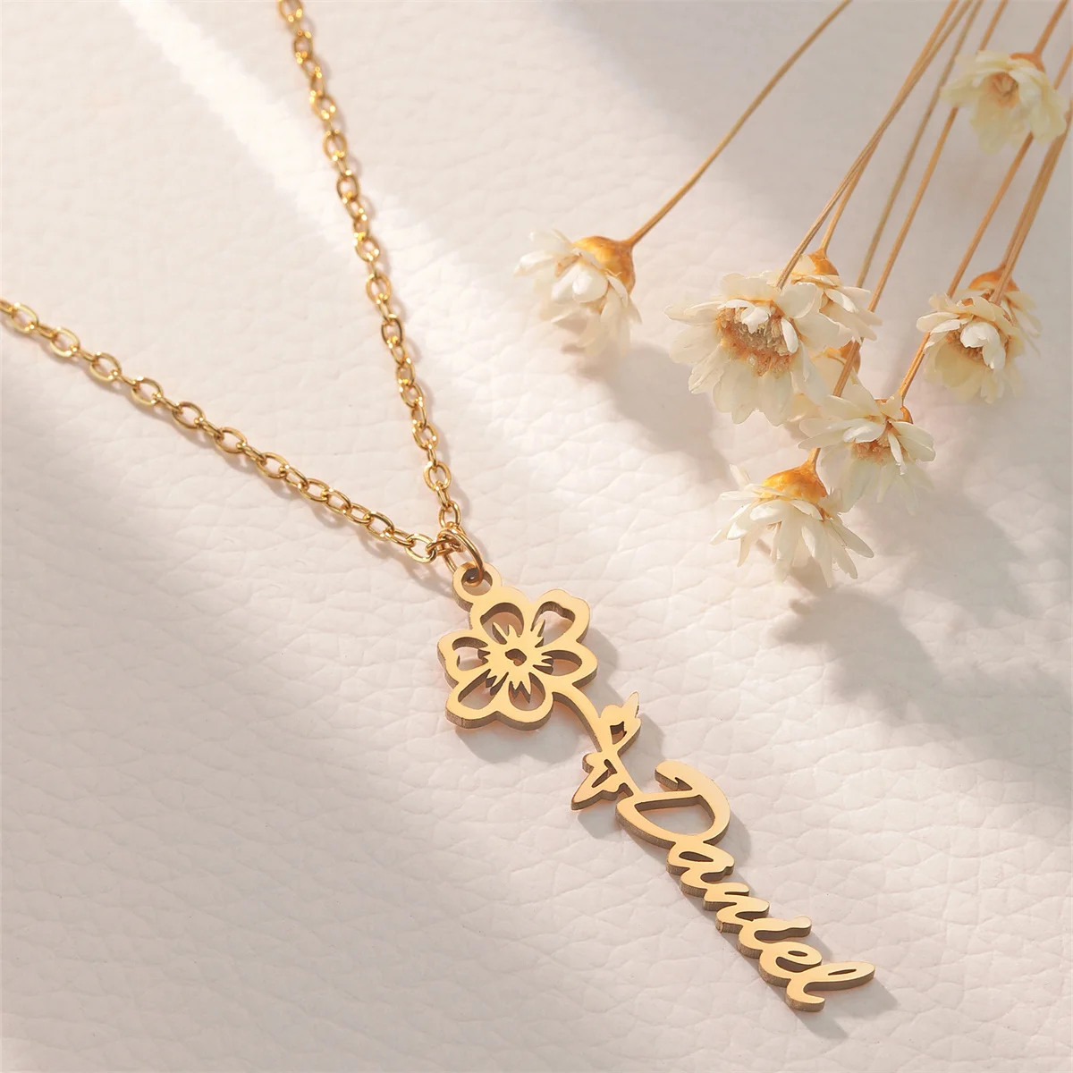 

Custom Name Necklace, Fashion Flower Pendant, Personalized Stainless Steel Jewelry for Women Gift