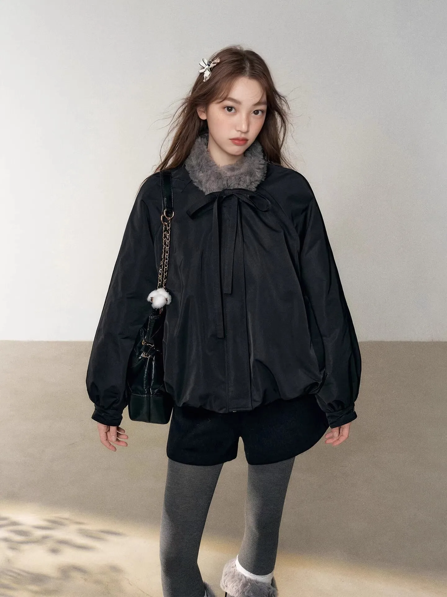 

Утепленное зимнее пальто для женщин с эффектом похудения, из черного хлопка, с воротником из искусственного меха, в корейском стиле, для повседневной носки, с длинными рукавами