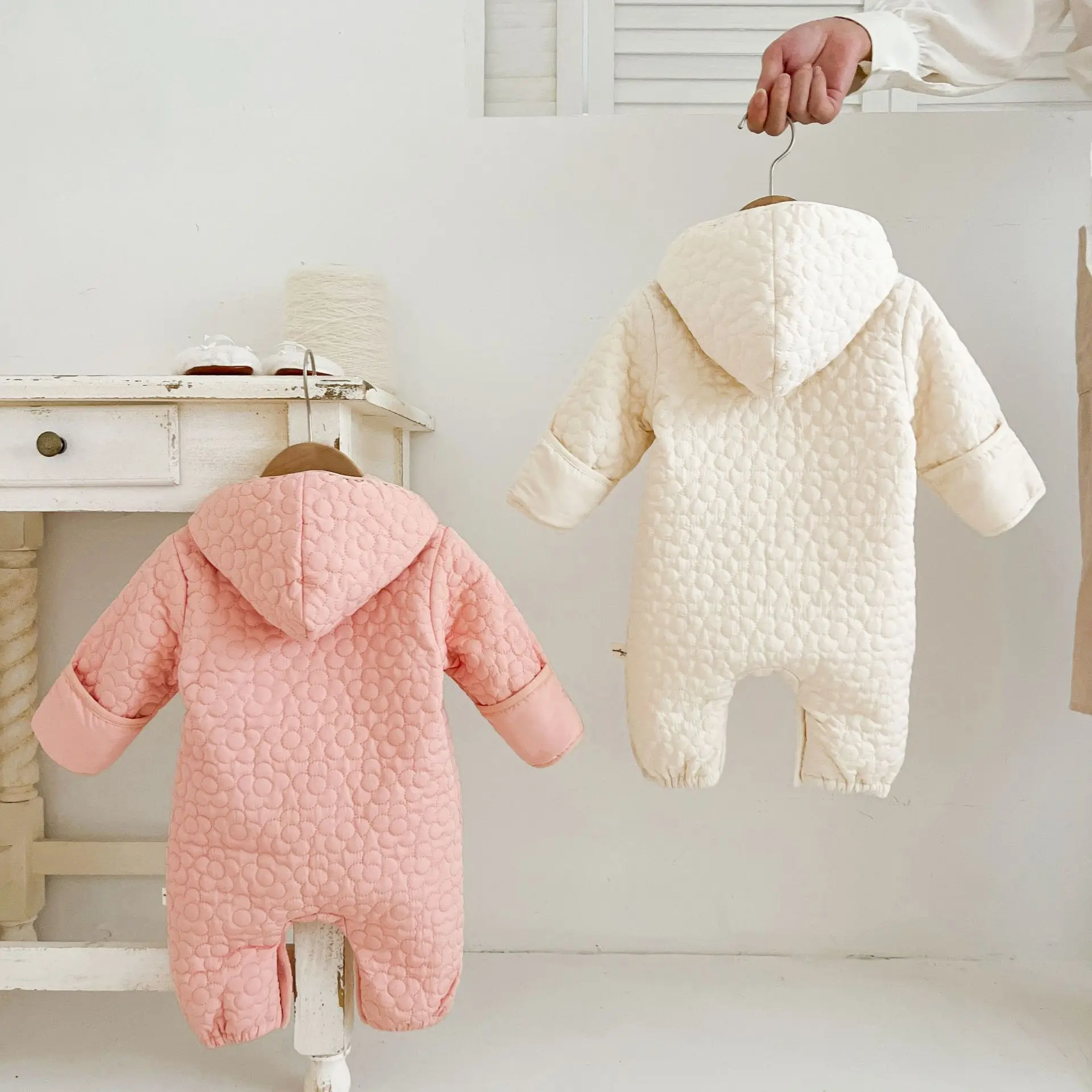 Autumn and winter bodysuits warm boys and girls baby quilted outer clothing newborn hooded Onepiece Fashion Baby Clothing