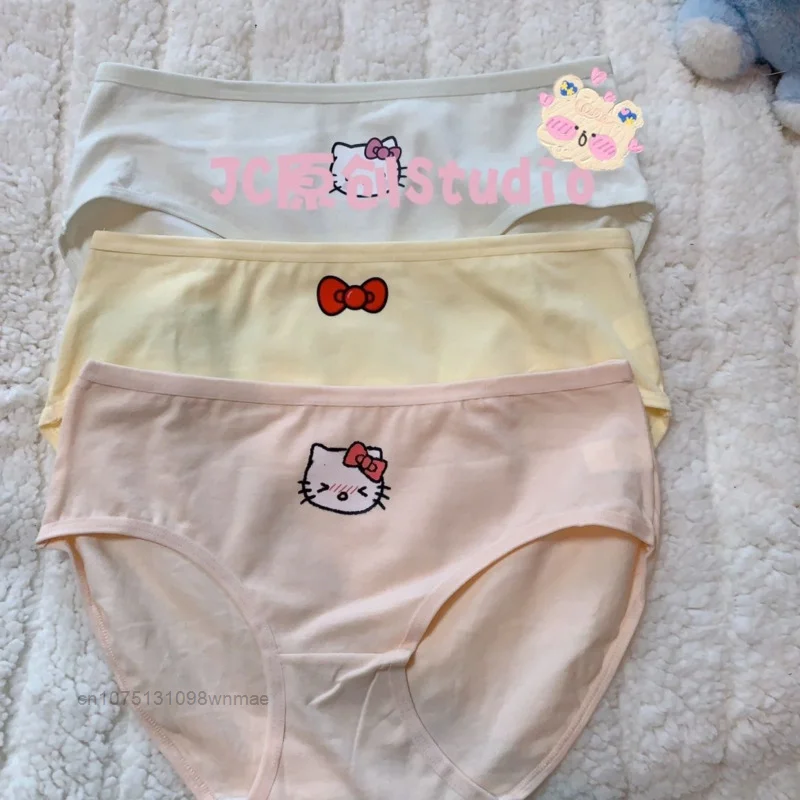 3 sztuki Sanrio Kawaii Sexy Hello Kitty bielizna Breifs Y2k Cute Cartoon drukowana dziewczyna średnio wysoka talia bawełniane majtki słodkie ubrania