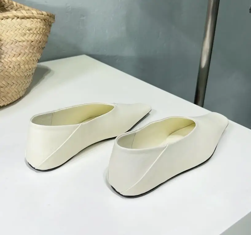 Fashion Women Flat Shoes Yellow Leather Slip on Lazy Mules Luxury Chic Fashion Squared Toe Autumn Leather Loafers Single Shoe