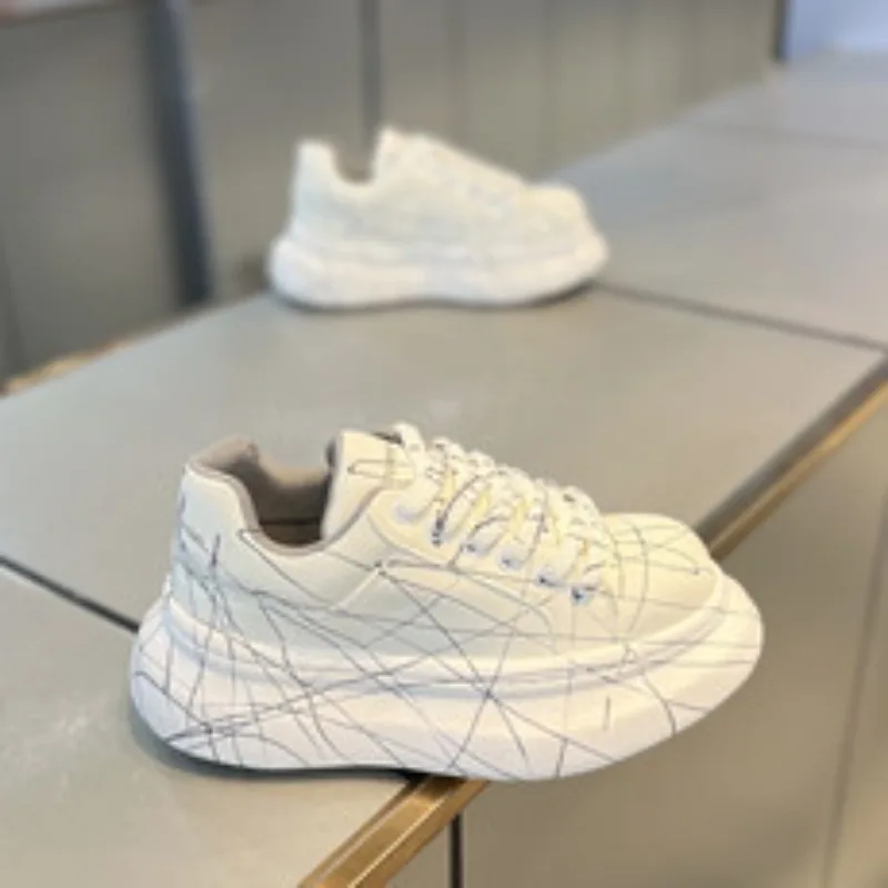 

Versatile Men's Platform Vulcanized Shoes Luxury Brand Damping Wear-resistant Sneakers Anti Slip Increased Casual Walking Shoes