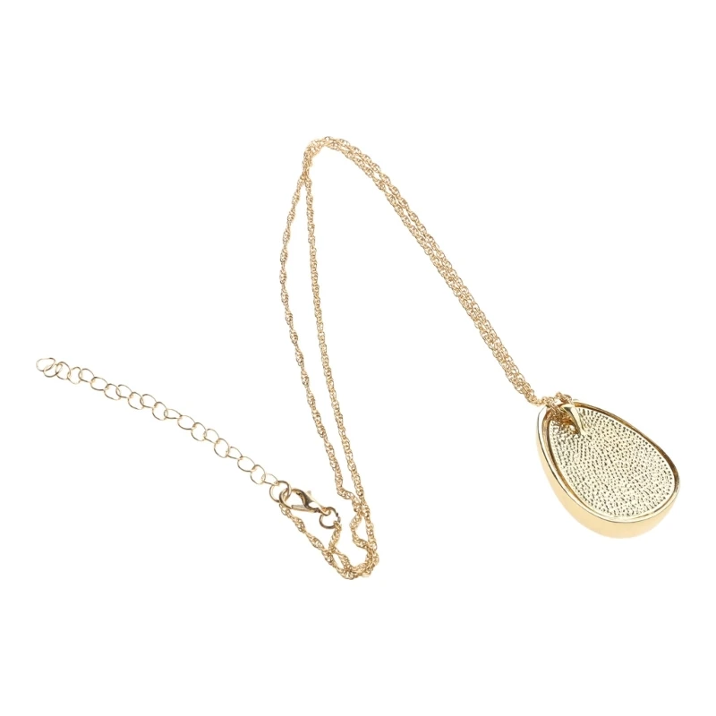 Fast Reach Pendant Necklace with a Modern Appeal for Daily Wear Date Parties