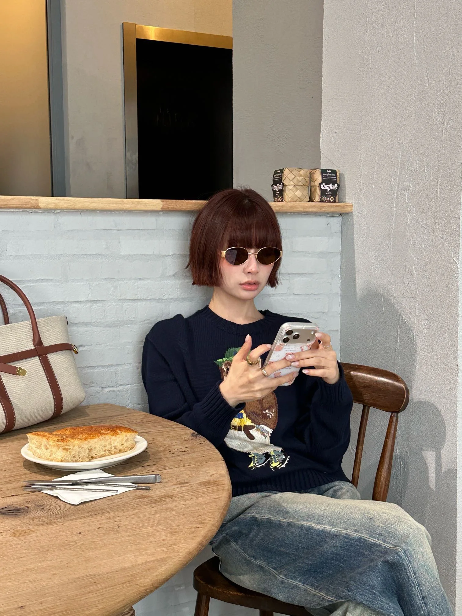 

Женский вязаный свитер с длинными рукавами и вышивкой в виде медведя, круглый вырез, удобный, теплый, хлопковый, модный, для повседневной носки, свободный крой