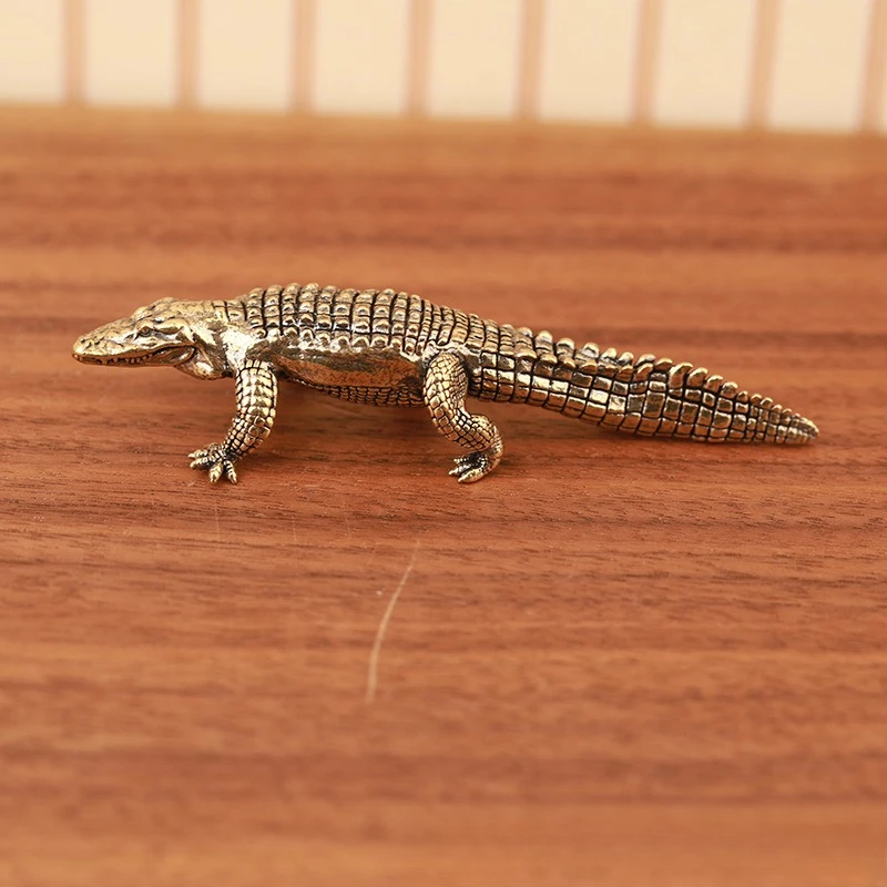 Bronze Crocodile Statue Home Decor Animal Figure Ornament, Tea Pet Garden Decoration, Bronze Artifacts and Crafts