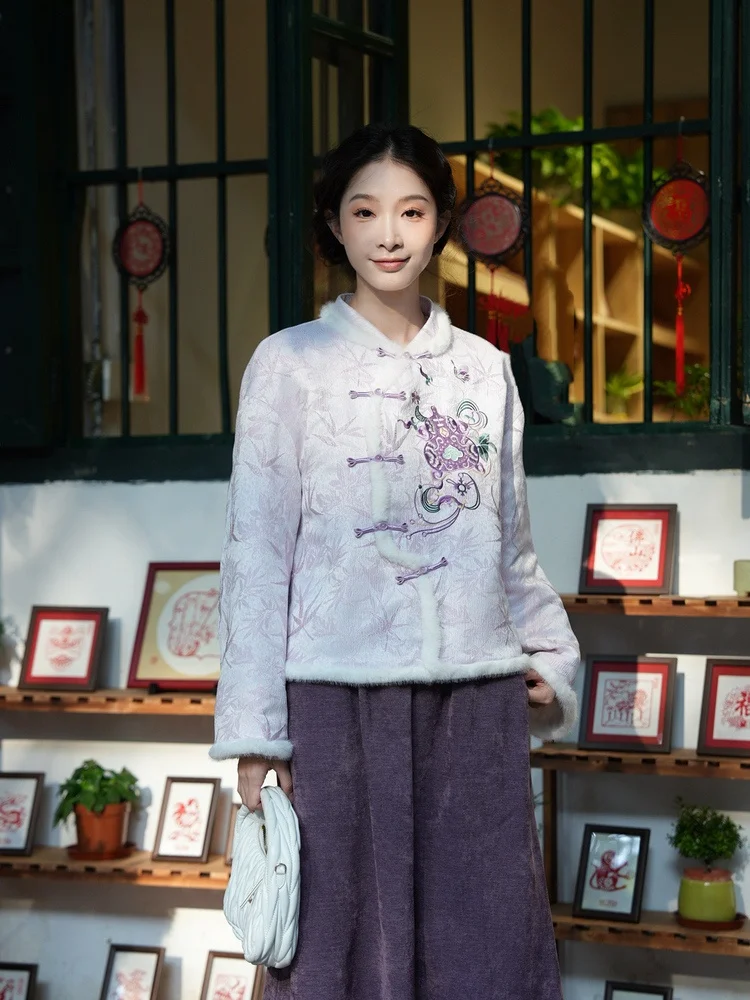 

Новая китайская женская куртка-жакет с вышивкой и пэчворком, на пуговицах, свободного кроя, из полиэстера, с длинными рукавами и воротником-стойкой