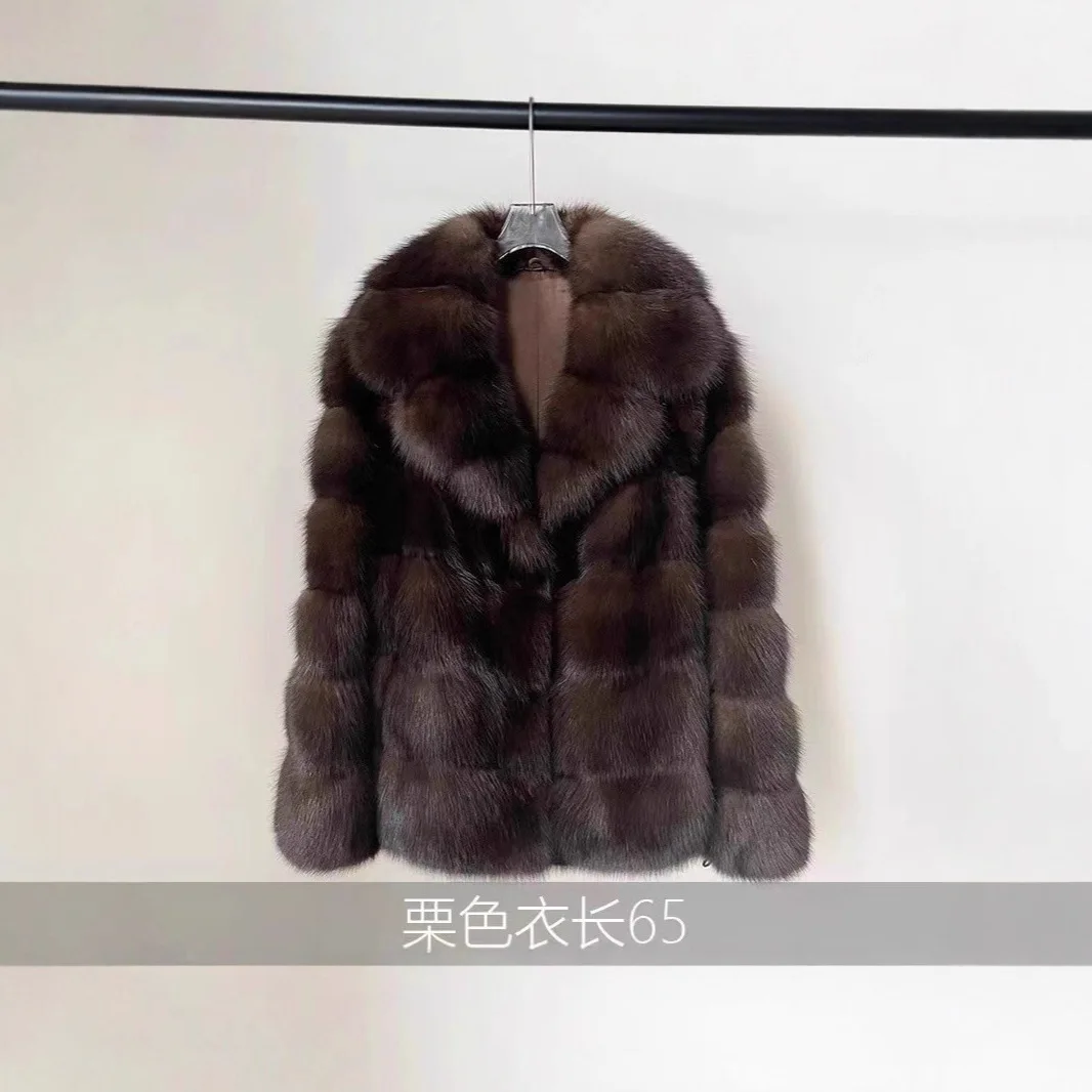 سترة نسائية شتوية من الفرو الاصطناعي لعام 2025 بياقة على شكل طية صدر السترة بنية عتيقة ملابس خارجية من الفرو المقلد للسيدات معطف فرو صديق للبيئة قصير متعدد الاستخدامات #3