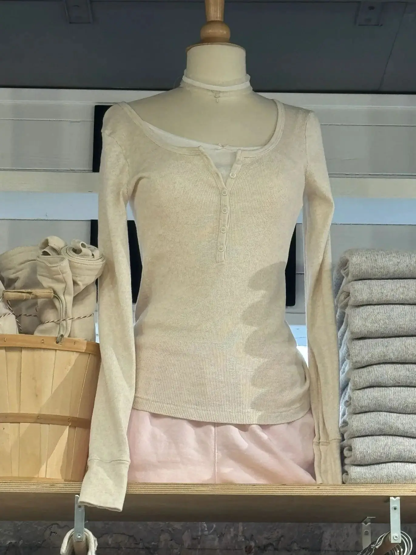 Light khaki-ribbed