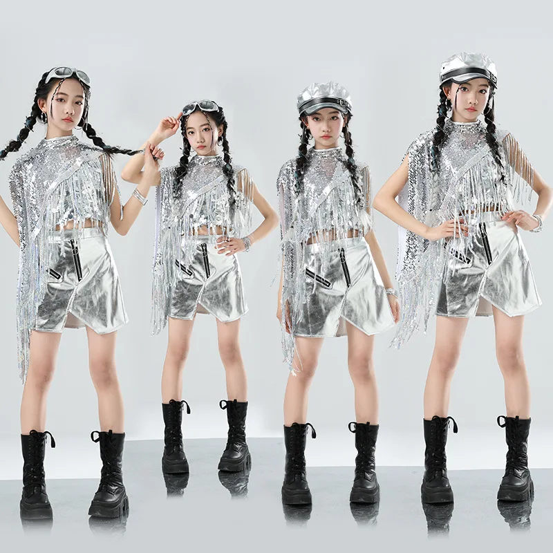 

Комплект одежды для девочек в стиле хип-хоп: блестящая шаль с бахромой, серебряная кожаная юбка на молнии, детский костюм для K-pop и джаза, уличная одежда для девочек-групп
