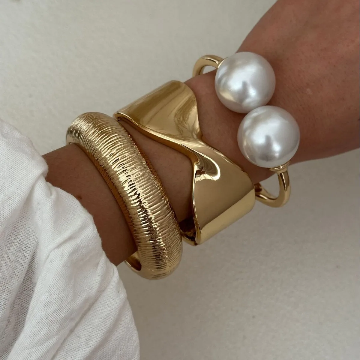 Винтажные широкие браслеты-манжеты с жемчугом в стиле хип-хоп, модные браслеты в стиле панк золотого, серебряного цвета, геометрические весенние браслеты для женщин, браслеты для мужчин, ювелирные изделия