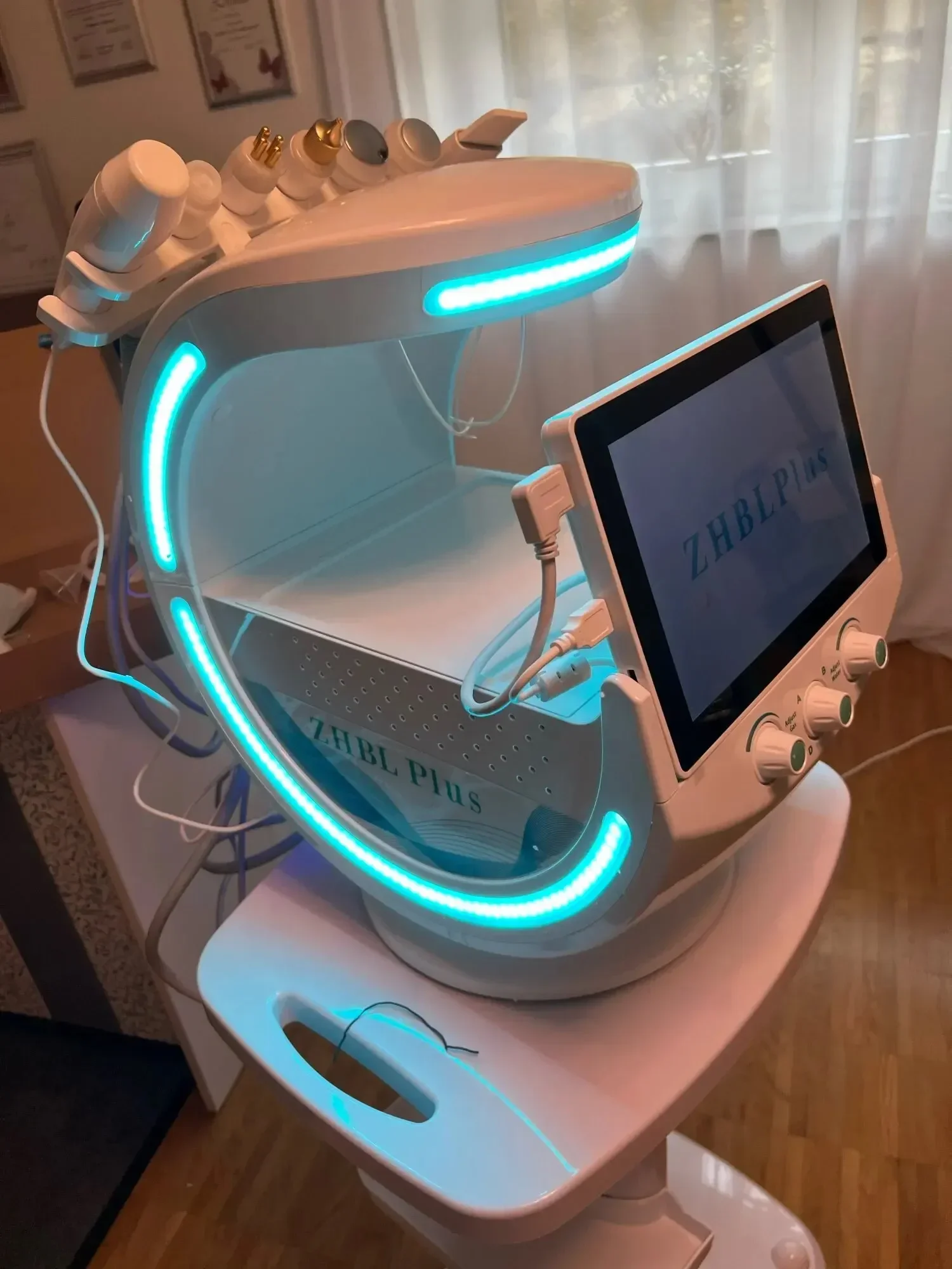 Smart Ice Blue Facial Skin Analysis Machine 7-in-1 Ultrasonic Rejuvenation Water Microdermabrasion Facial Machine