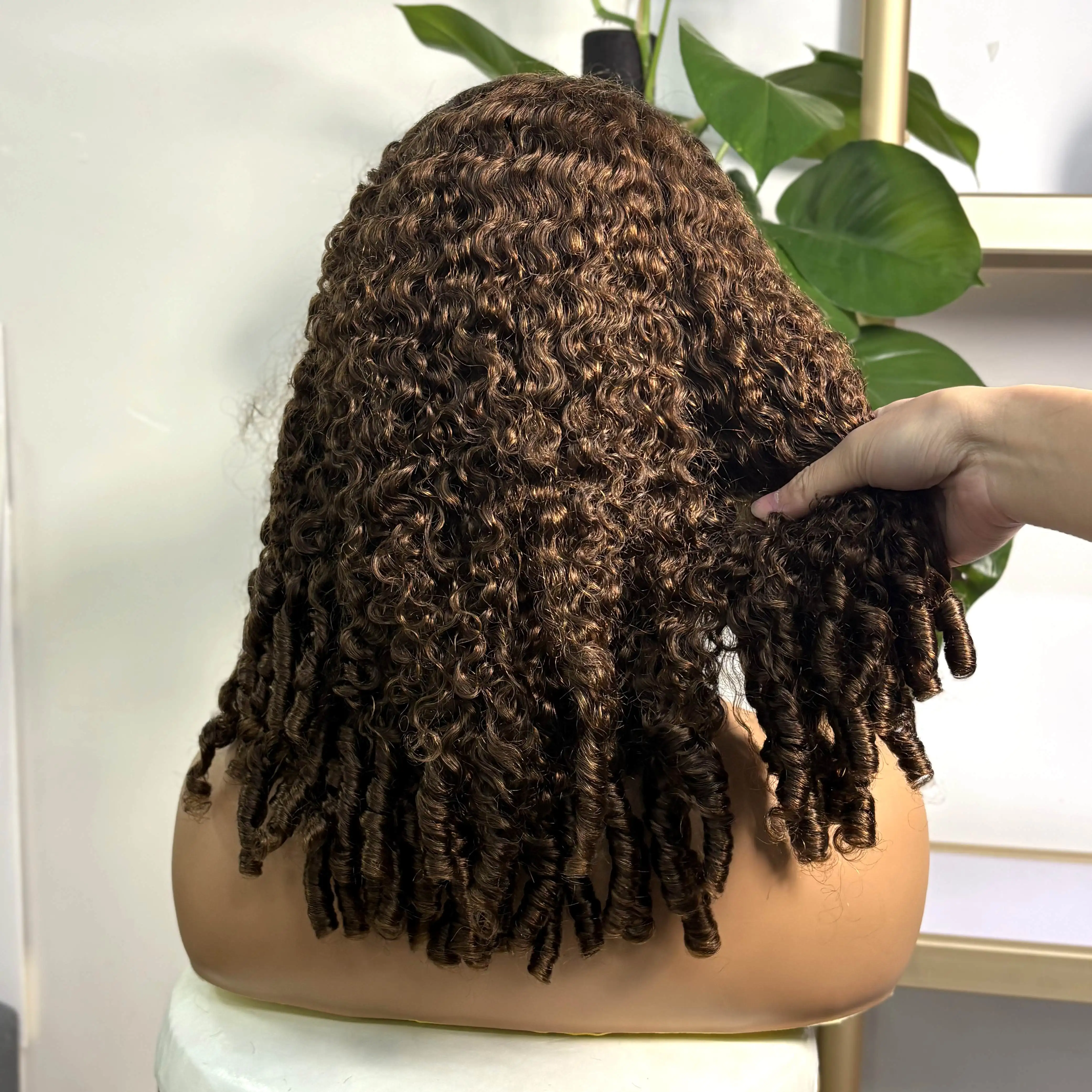 350% 5x5 Glueless Dark Ombre Birmees Spiral Krullend Haarwerk met Kant Sluiting, Boeiende Krullen Haarwerk voor Vrouwen, Voorgeplukt Remy Haar