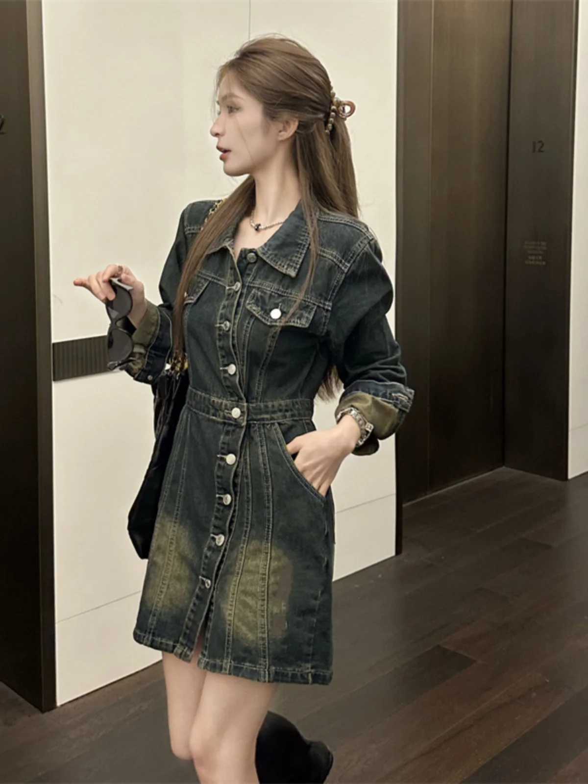 

Женская джинсовая юбка больших размеров в винтажном стиле с асимметричным дизайном, с завышенной талией, осенняя новинка в корейском стиле, с длинными рукавами