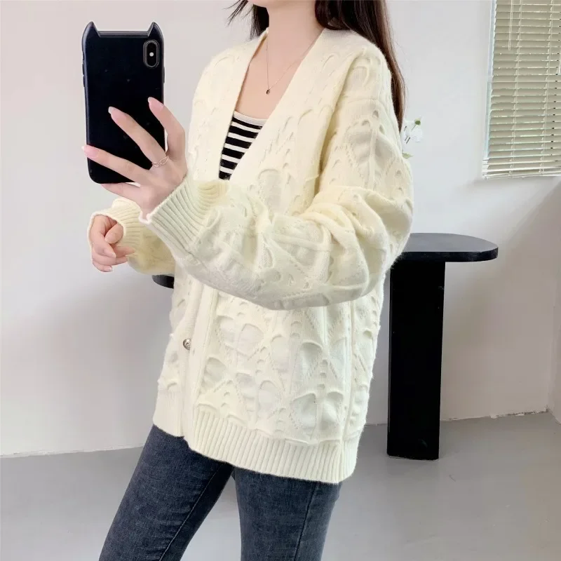 Women\'s Solid Korean Loose Knit Cardigan Button Autumn and Winter 2023 New Office Lady Long Sleeved V-neck Printing Sweater Coat