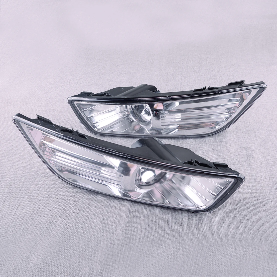 

1 Pair Car Front Bumper Fog Light Lamp Reflector Fit for Ford Mondeo MK4 2007 2008 2009 2010