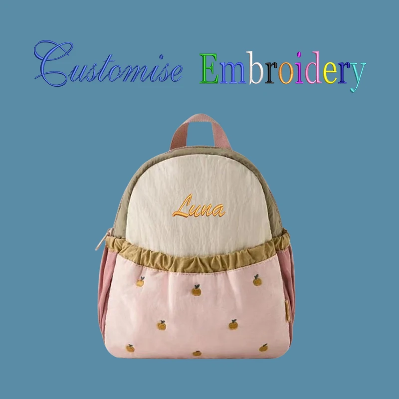 mochila-personalizada-com-bordado-de-maca-em-cores-dopamina-mochila-casual-adequada-para-escola-viagens-diarias-e-como-um-Otimo-presente