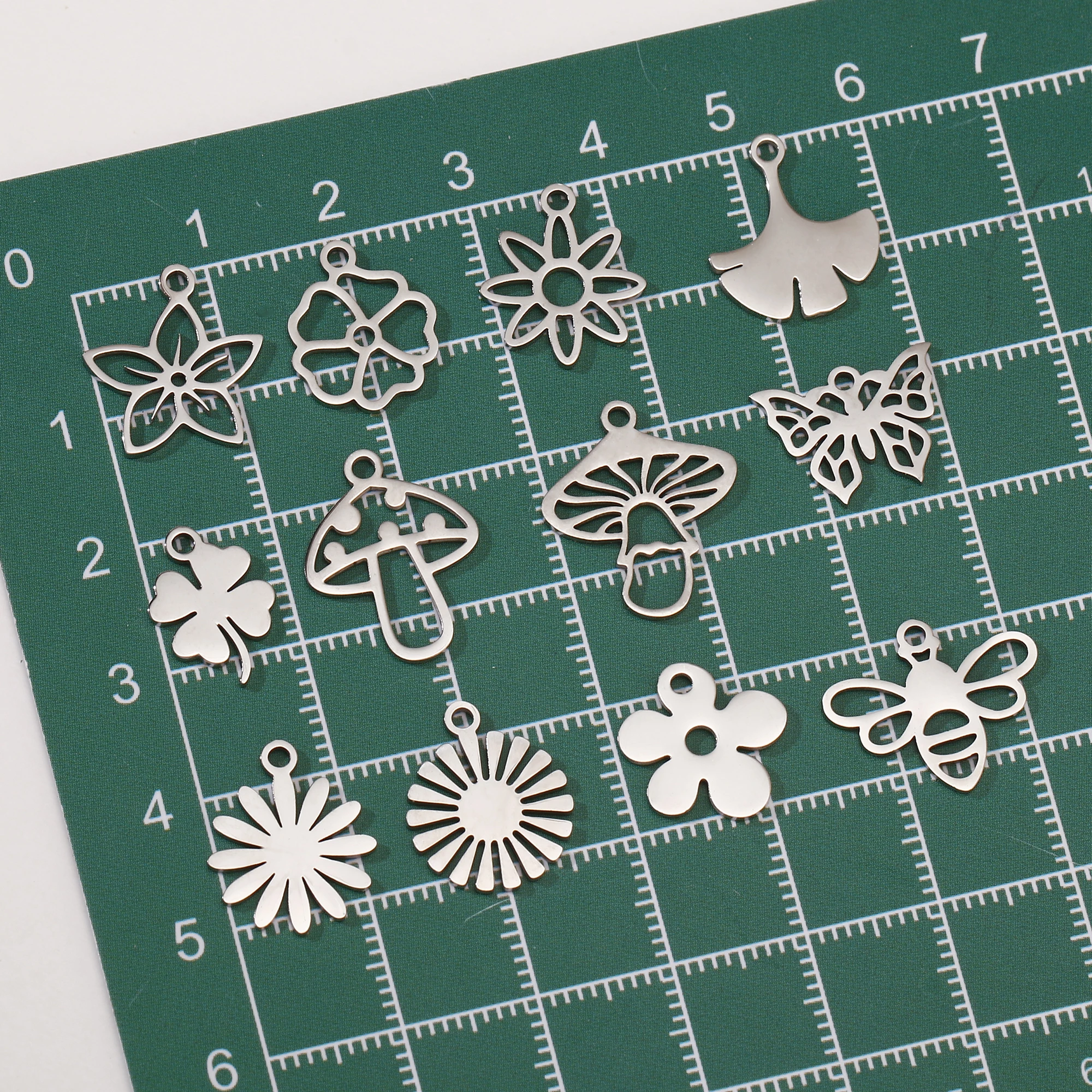 5Pcs Spring Bee/Clover/Flower Charm Gold Color PVD Plated Stainless Steel Butterfly Pendant DIY Necklace Bracelet Jewelry Making