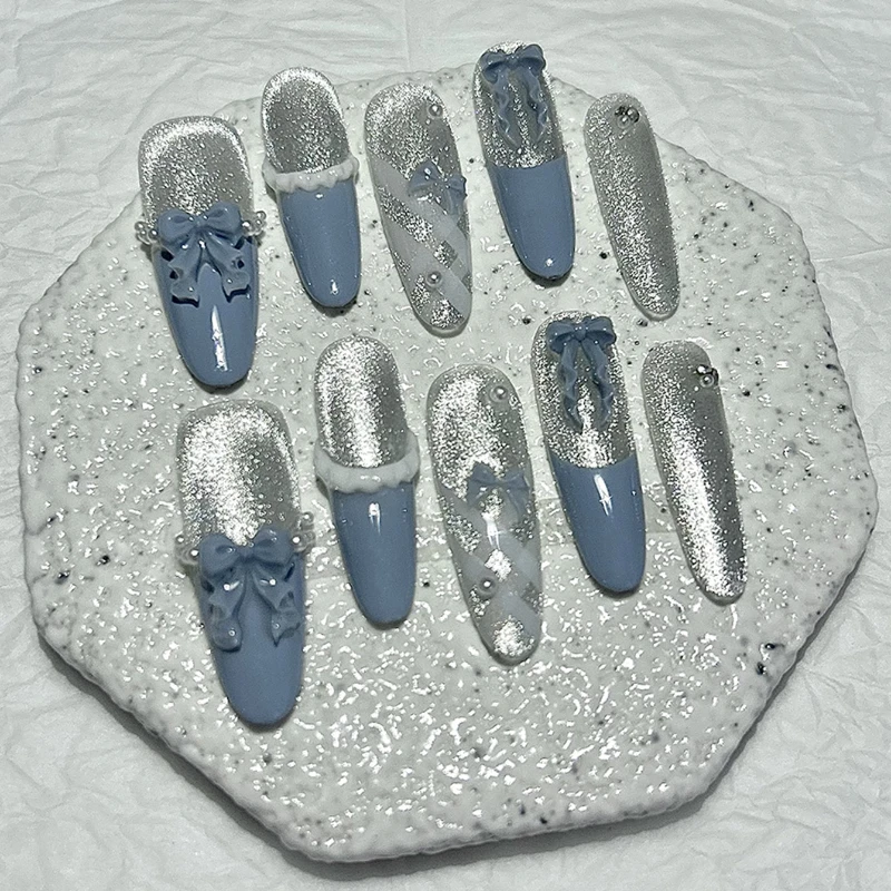 10 ชิ้นหวานแฟนตาซีสดสีเงินละเอียดอ่อนเงางามมือกดเล็บสาวมุกโบว์ฝรั่งเศสเล็บปลอมถอดออกได้นำมาใช้ใหม่