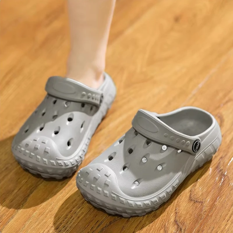 Children's Non-slip Eva Clogs Sandals Summer Solid Color Anti-collision Toe Cap Beach Boys Slippers Kid's Garden Shoes H51-19