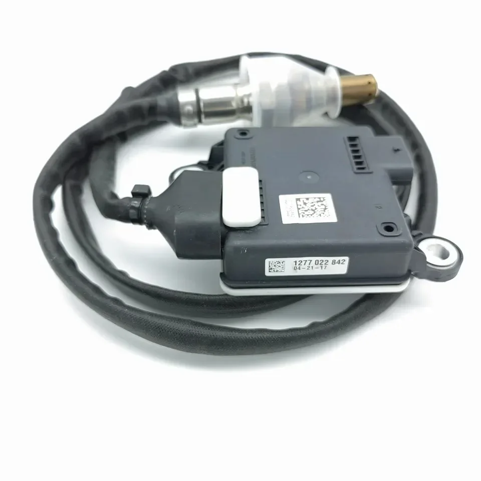 0281006936 New Nitrogen Oxygen Sensor NOX Sensor, Suitable For BOCSH National Five Trucks 12V