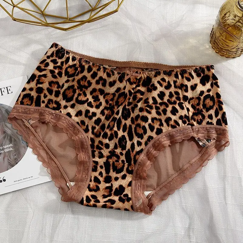 Ice silk sexy leopard print women's underwear transparent hot high waist cotton crotch seamless bow cutout underwear women 2024