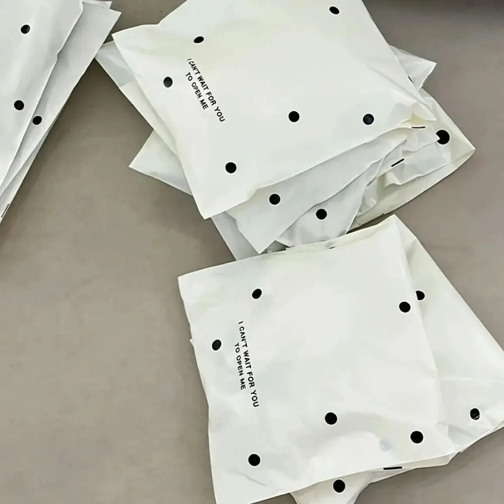 20 قطعة أكياس التوصيل السريع الجديدة المقاومة للماء أكياس تغليف الملابس البلاستيكية السميكة القابلة لإعادة الاستخدام أكياس تغليف الهدايا المتينة منقطة #5