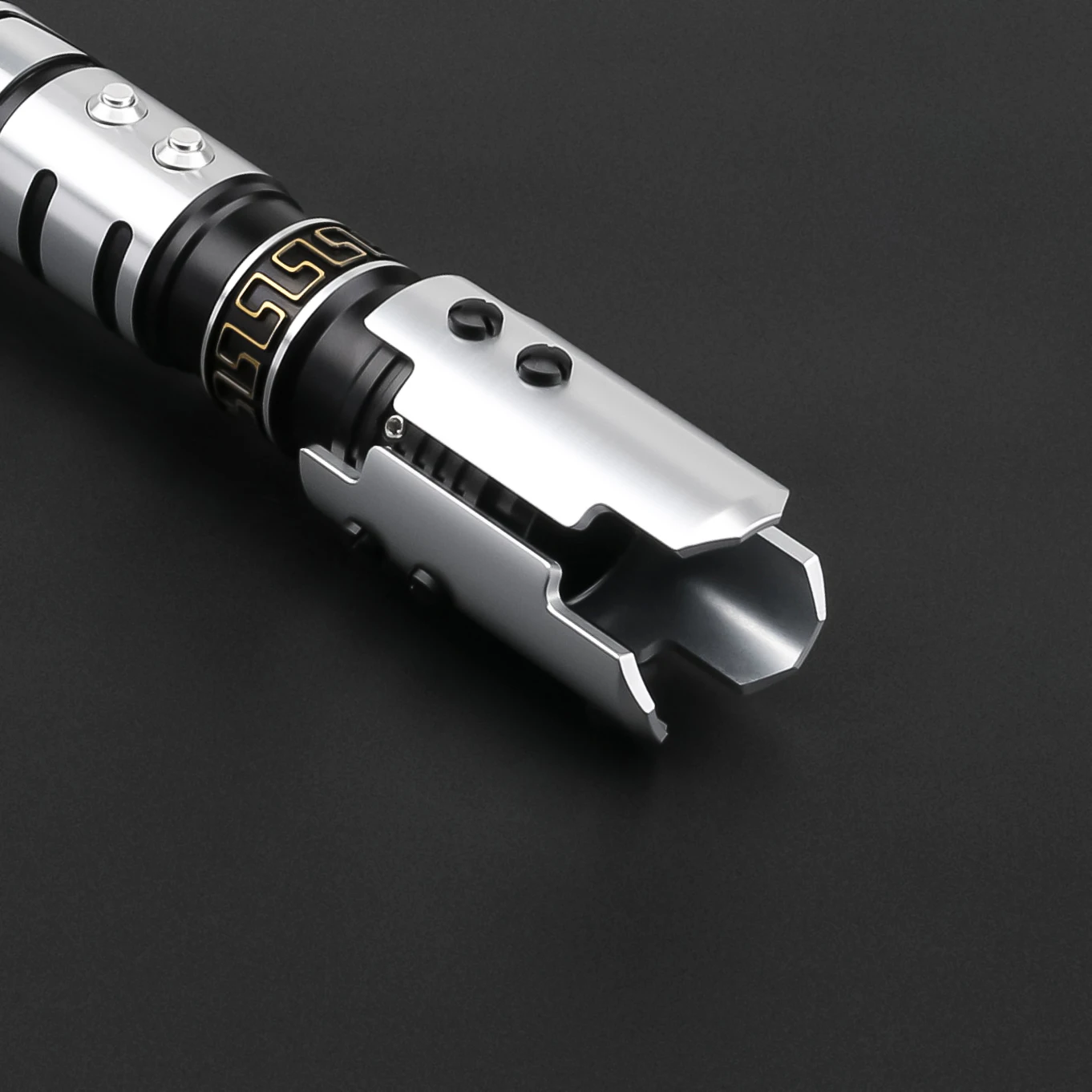 TXQSABER Lightsaber Judger SDRGB SNV4 no Blade Metal Hilt Smooth Swing FOC Heavy Dueling Lightsaber for Adult Cosplay Toys view 5