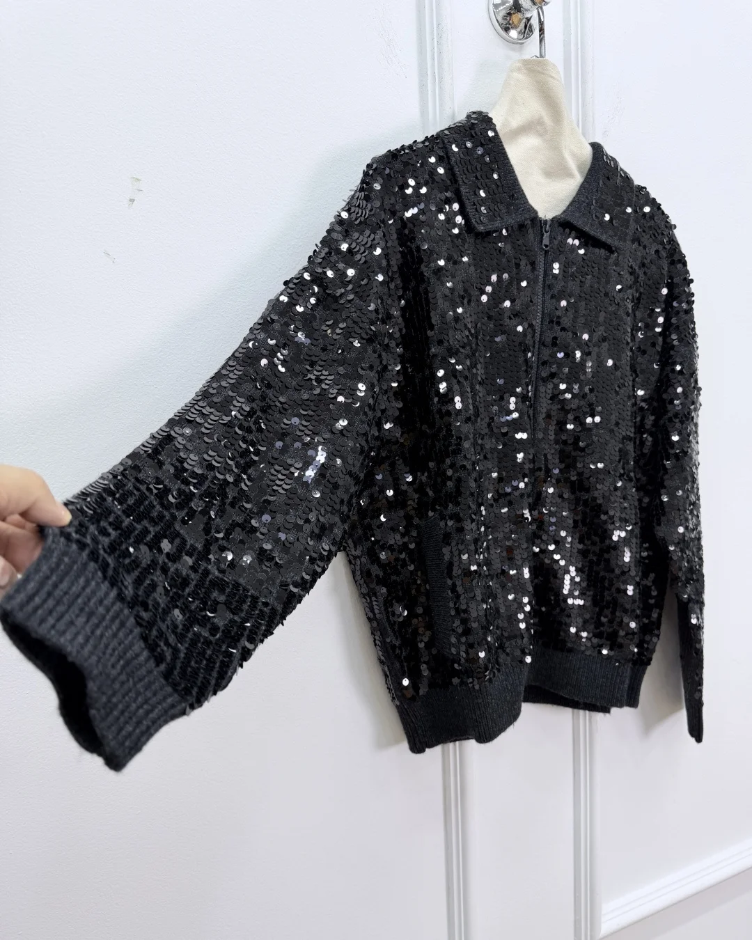 

Новый высококачественный модный вязаный кардиган с пайетками и молнией для женщин, коллекция Весна/Лето 2026