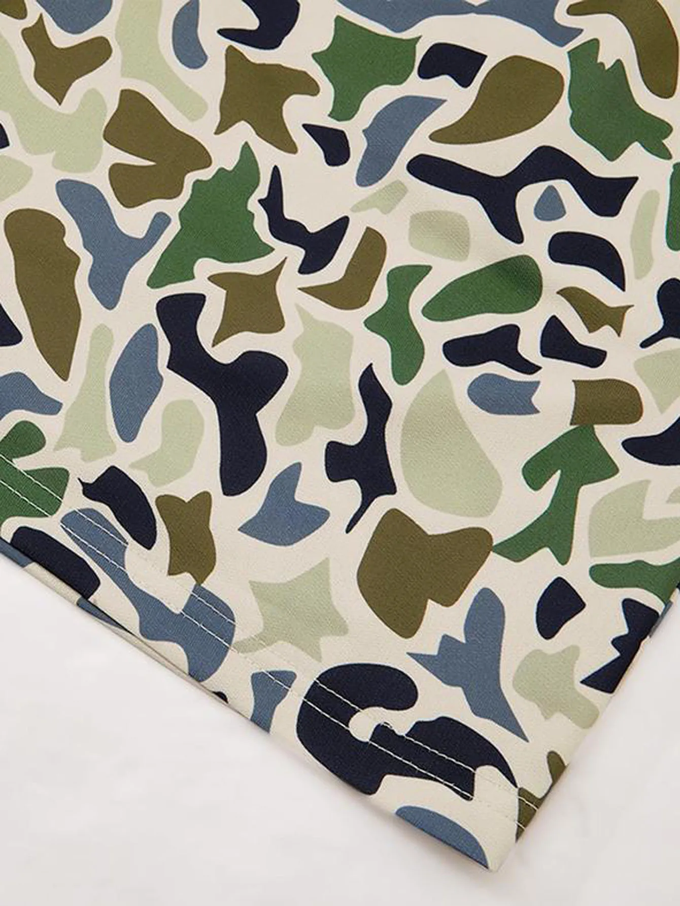 شورت رجالي بطبعة مموهة، شورت صيفي للشاطئ برباط، شورت رياضي مع جيوب