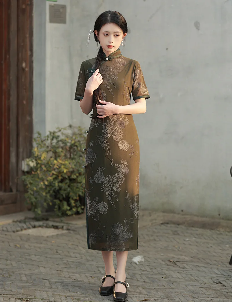 

Traditional Women Cheongsam Short Sleeve Vintage Mandarin Collar Dress Costumes Embroidered Qipao