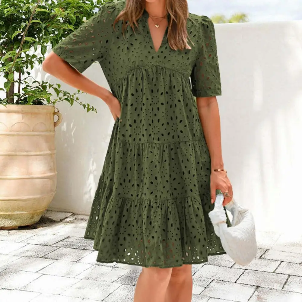 Elegante vestido feminino oco para fora ilhó vestido casual manga curta com decote em v midi vestido de verão praia em camadas flowy a linha vestido de verão