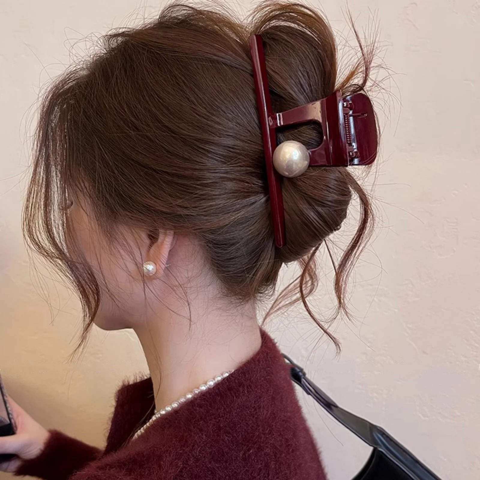 1 шт., заколка для волос с бордовым жемчугом, большой элегантный аксессуар для волос для женщин, идеально подходит для припостей