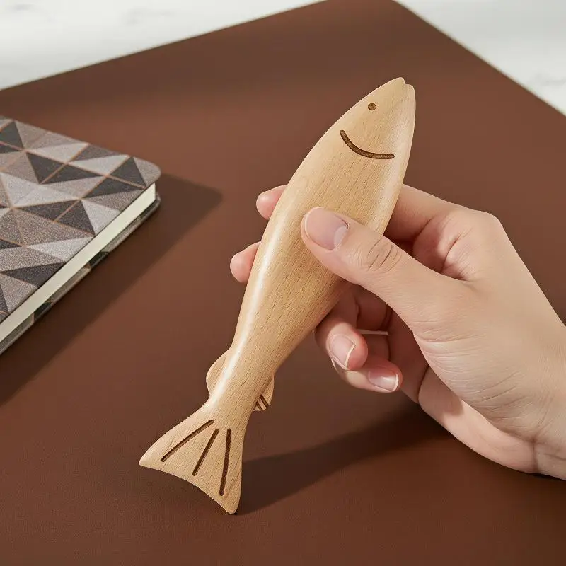 Realistic Handmade Wood Carved Artificial Sea Fish Fake Ornament for Pet Tank Landscaping DIY Craft Accessory