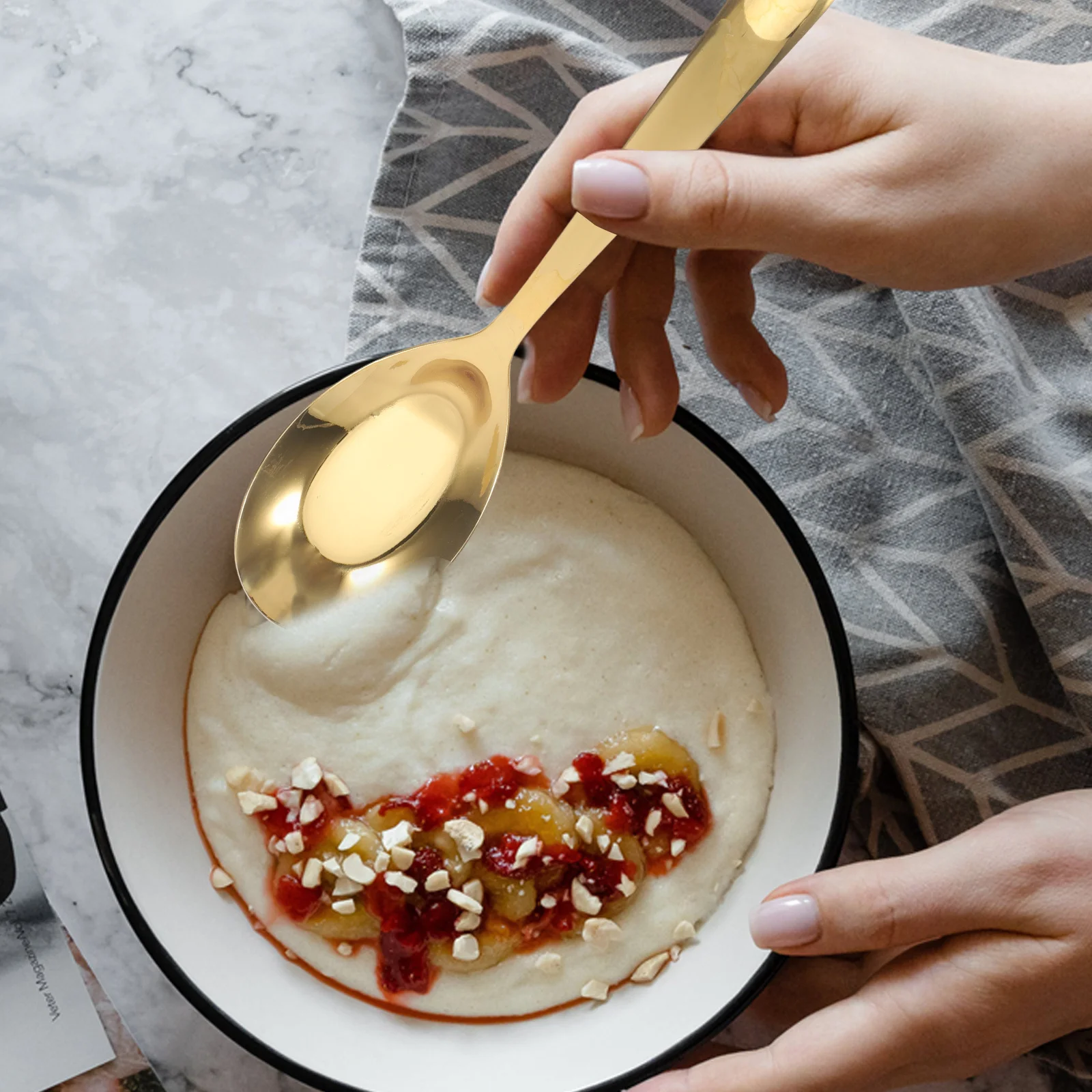 

304 Stainless Steel Soup Spoon Flat Bottom Design Long Handle for Deep Bowls Ramen Pho Miso Soup Dessert Dumpling Dining Spoon