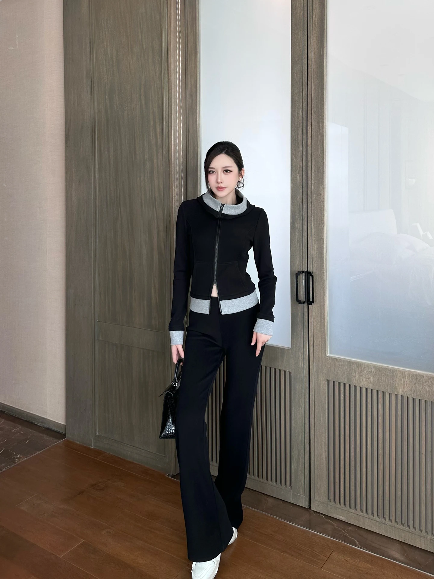 

Повседневный вязаный двусторонний комплект из флиса для женщин: винтажная куртка с капюшоном в стиле колор-блок и широкие брюки с высокой талией