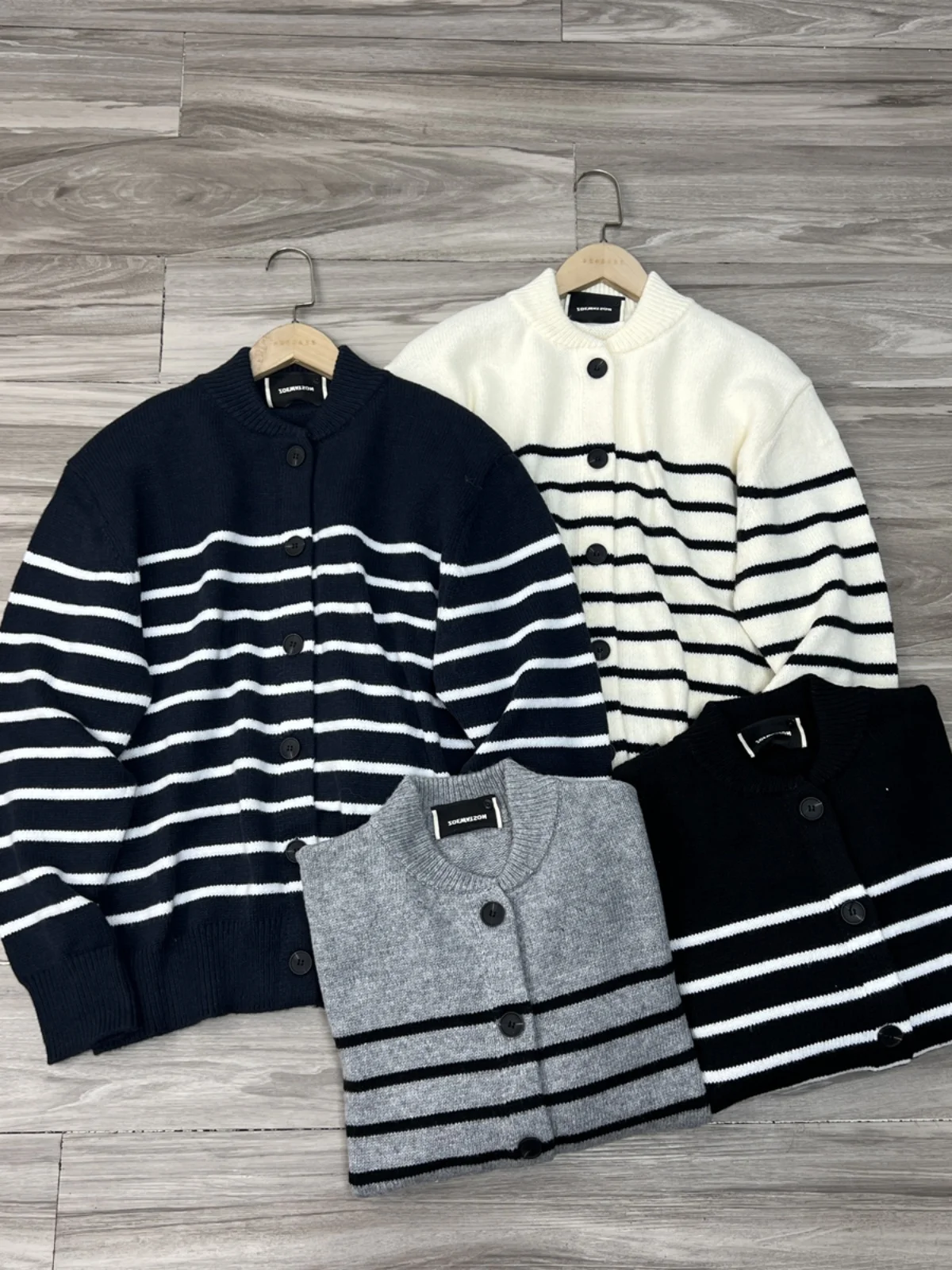 

Soft Skin-Friendly Autumn Winter Stripe Baseball Collar Sweater Loose Open Cardigan Knitted Outerwear Faion Urban Sle Pol...