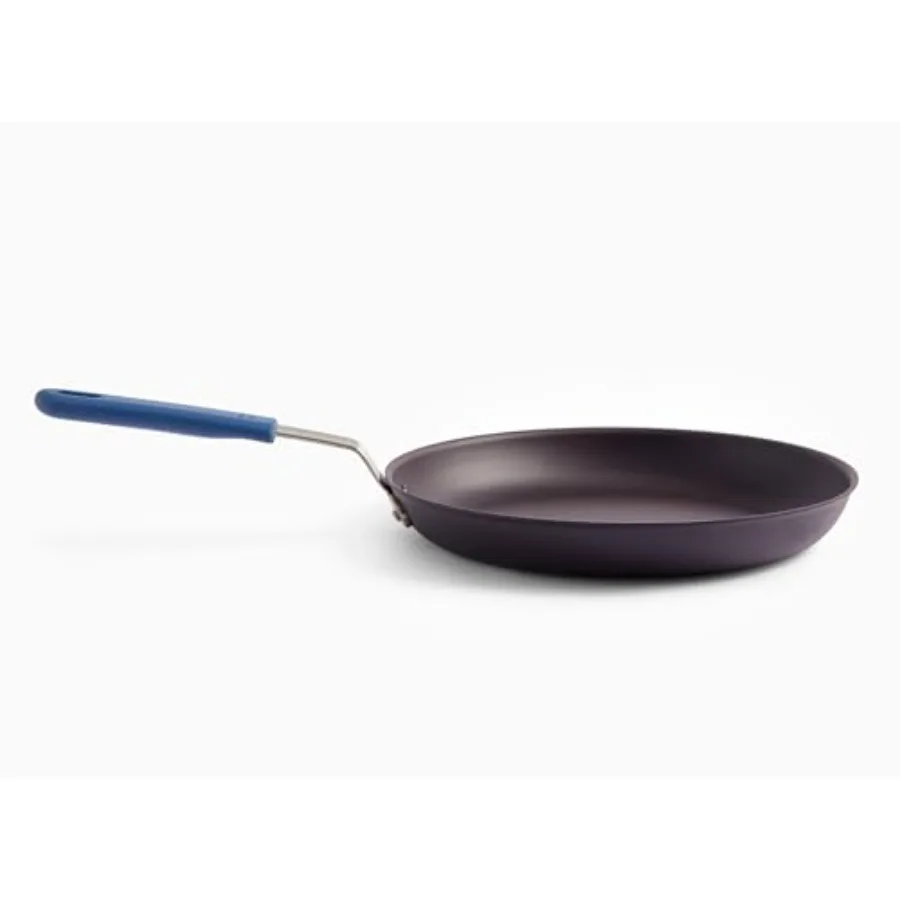 

12-дюймовая сковорода из предварительно обработанной углеродистой стали, легкая, с равномерным распределением тепла, сохраняет тепло, подходит для духовки до 500°F, идеально подходит для жарки и тушения.