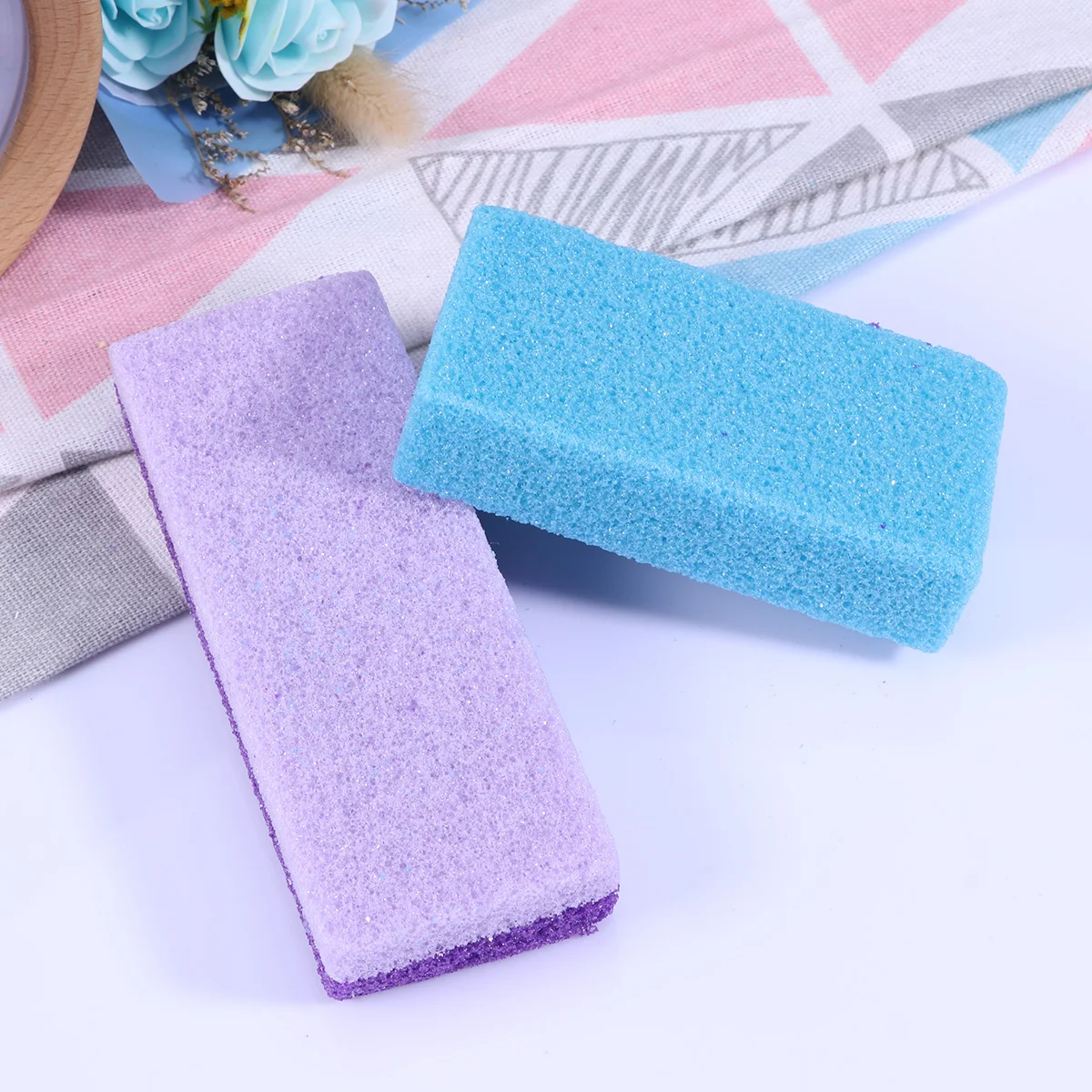 2pcs Foot Care Exfoliator Pedicure Tool Foot Pumice Stone Sponge Block Callus Remover Scrubber Dead Hard Skin Remover Cleaner (R