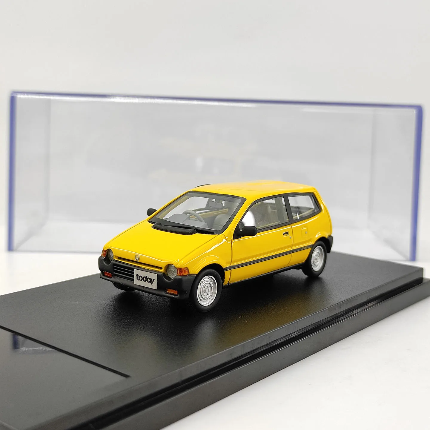 Hi-Story 1:43 Scale Honda Today Yellow Resin Car Model
