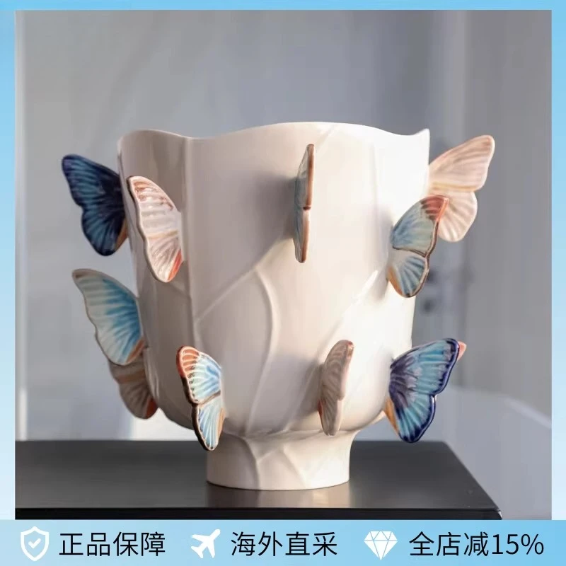

Portuguese collection-grade ceramic three-dimensional butterfly vase art living room ornament