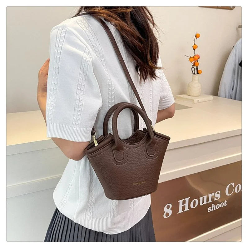 

Ladies Messenger Bag Crafted From Gully-Printed Leather Boasting Casual Iceland High-End Lasting Spacious Look