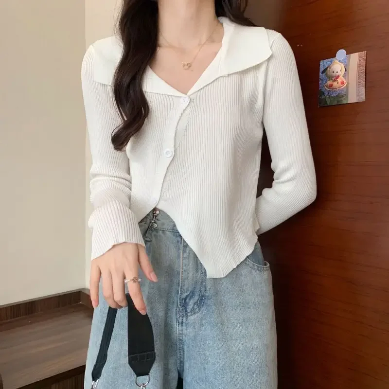 เสื้อคาร์ดิแกนไหมพรมแขนยาวทรงหลวมสไตล์เกาหลี รุ่นใหม่ ทรงเข้ารูป สวมใส่สบาย เหมาะสำหรับใส่เป็นเสื้อตัวในหรือใส่เดี่ยว