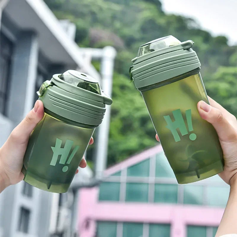 

500ml Portable Protein Powder Shaker Bottle Leak Proof Water Bottle for Gym Fitness Training Sport Shaker Mixing Cup with Scale
