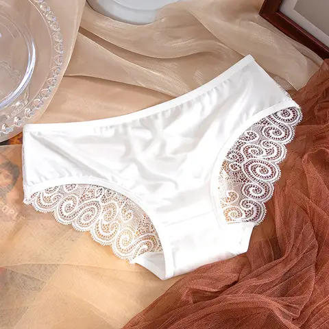 New Underwear Women Sexy Lace Thong Pants Female Hollow Out Panties Low Waist Fashion Underpants New Ladies Bow Underwear Shorts