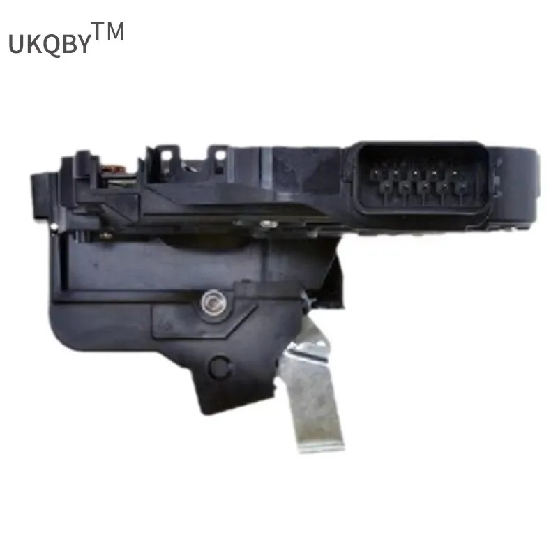 Zh is he ng Lo we nd Ma xF ox 2 0 قفل الباب الأمامي R 7M2AR21812CB