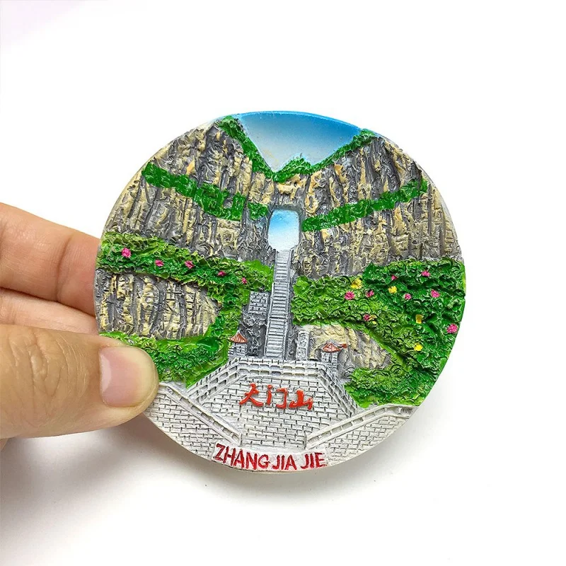 

China Hunan Personalized Creative Zhangjiajie Tianmen Mountain Round Magnetic Fridge Magnet High-Value Hand-Painted Gift