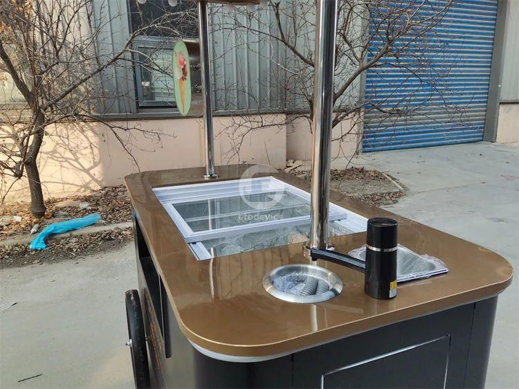 Factory Direct Selling Mobile Push Cart Ice Cream Cart for Sale