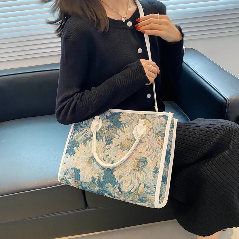 Large Capacity Canvas Women Messenger Bags 2022 New Fashion Oil Painting Shoulder Bag Portable Simple Tote Bag