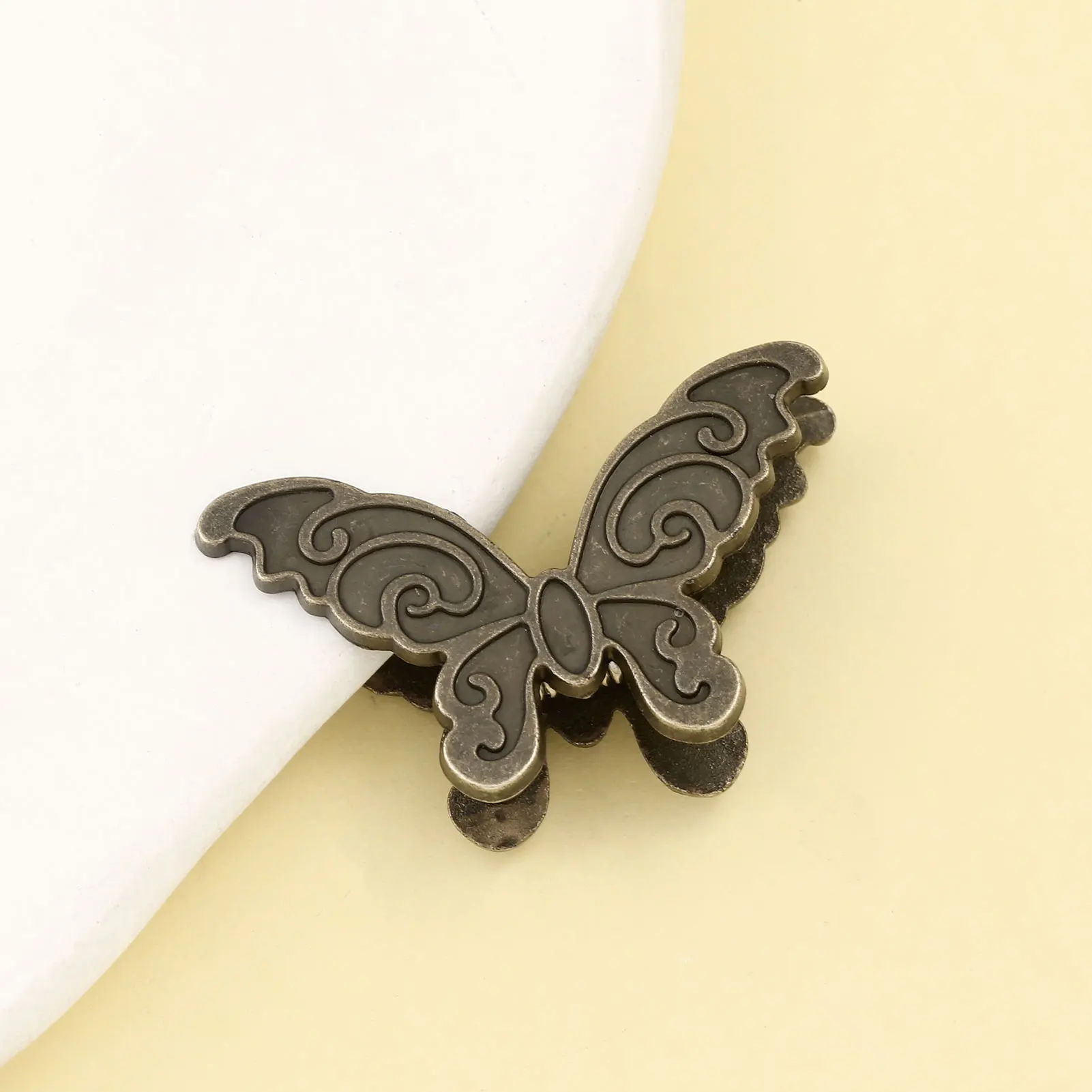 Vintage 3D Butterfly Book Clip Antique Metal Bookmark for Journal Planner Scrapbooking Decorative Paper Clip Pin