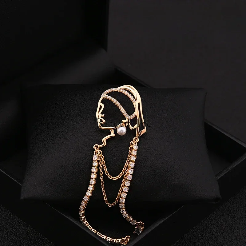 Girl's Niche Exquisite Brooch with Pearl Earrings All-Match Corsage Suit Neckline Fixed Decoration